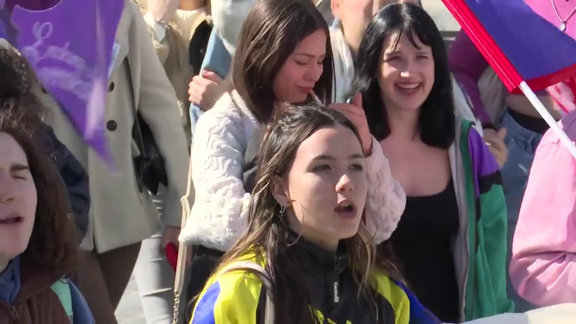 Estudiantes se manifiestan en Bilbao por el 'Día Internacional de la Mujer'