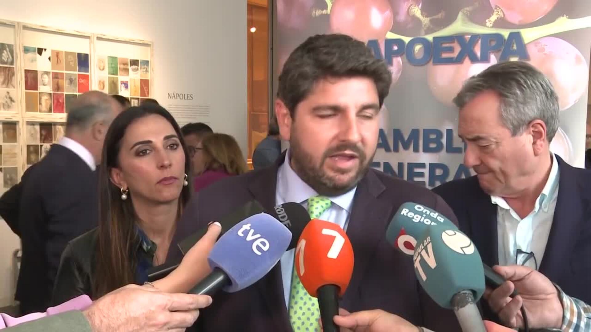López Miras critica la política de "yo invito y tú pagas" de Sánchez