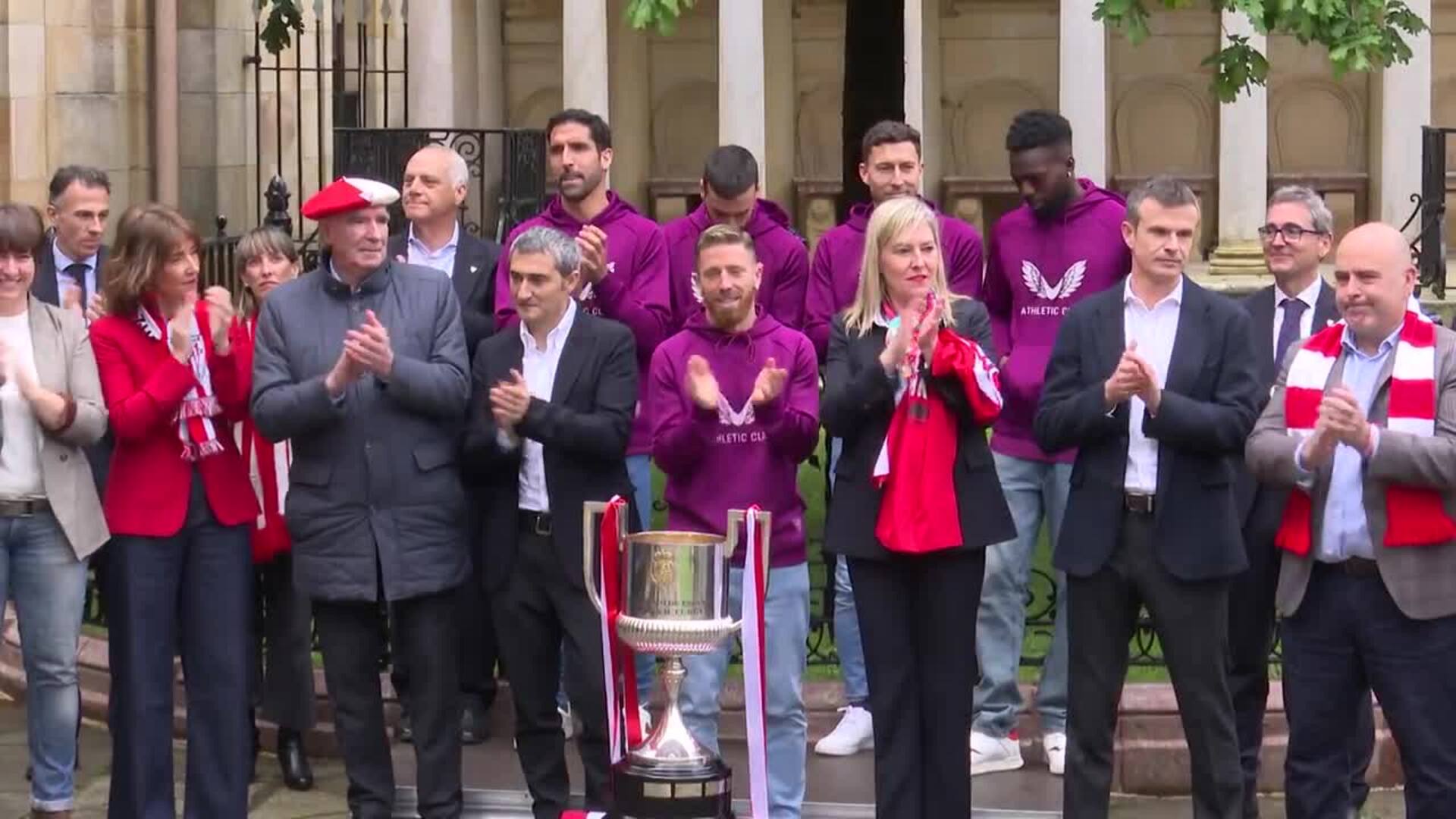 El Athletic, recibido por las Juntas de Bizkaia tras ganar la Copa