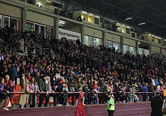 Récord de asistencia de un partido de la UDL en Las Gaunas: 15.577 aficionados