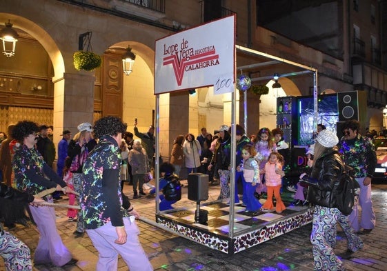 Desfile de Carnaval de 2024 en Calahorra, que tenía como temática la música.