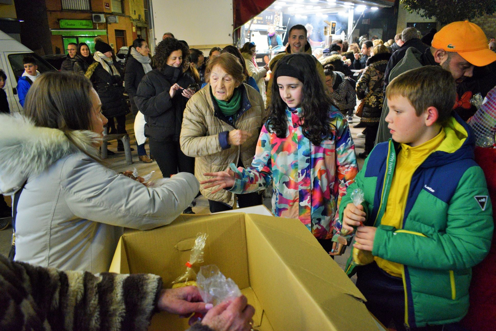 Las tradicionales márcharas de San Antón, en imágenes