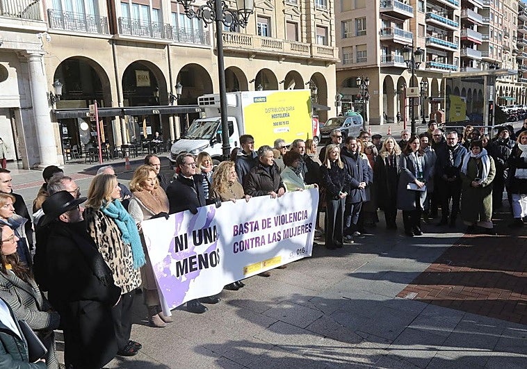 Concentración en El Espolón por el asesianto de Carmen.
