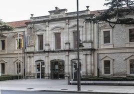 Exterior del Palacio de Justicia de La Rioja.