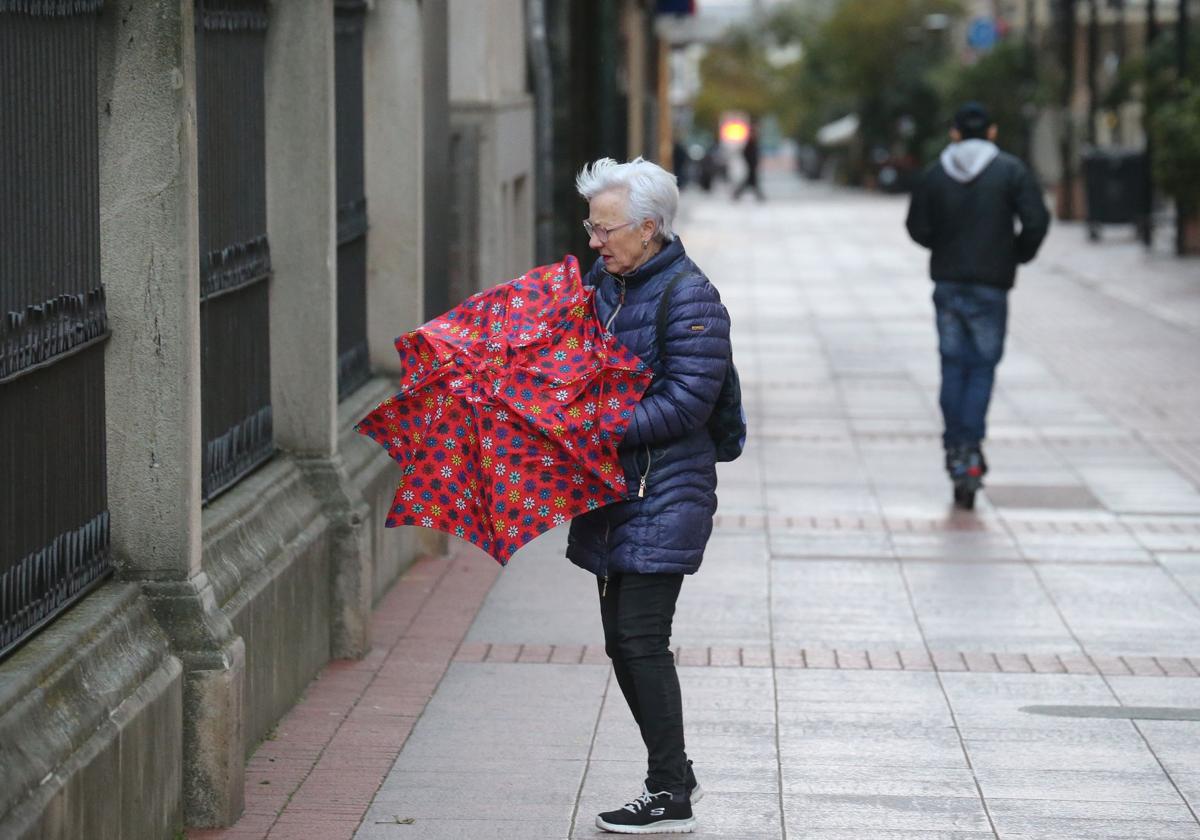 Imagen de archivo de viento soplando con fuerza en Logroño.