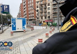 Detenido tras simular que le habían golpeado su coche en un parking de Logroño