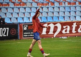 Jorge Martínez-Losa celebra un gol.