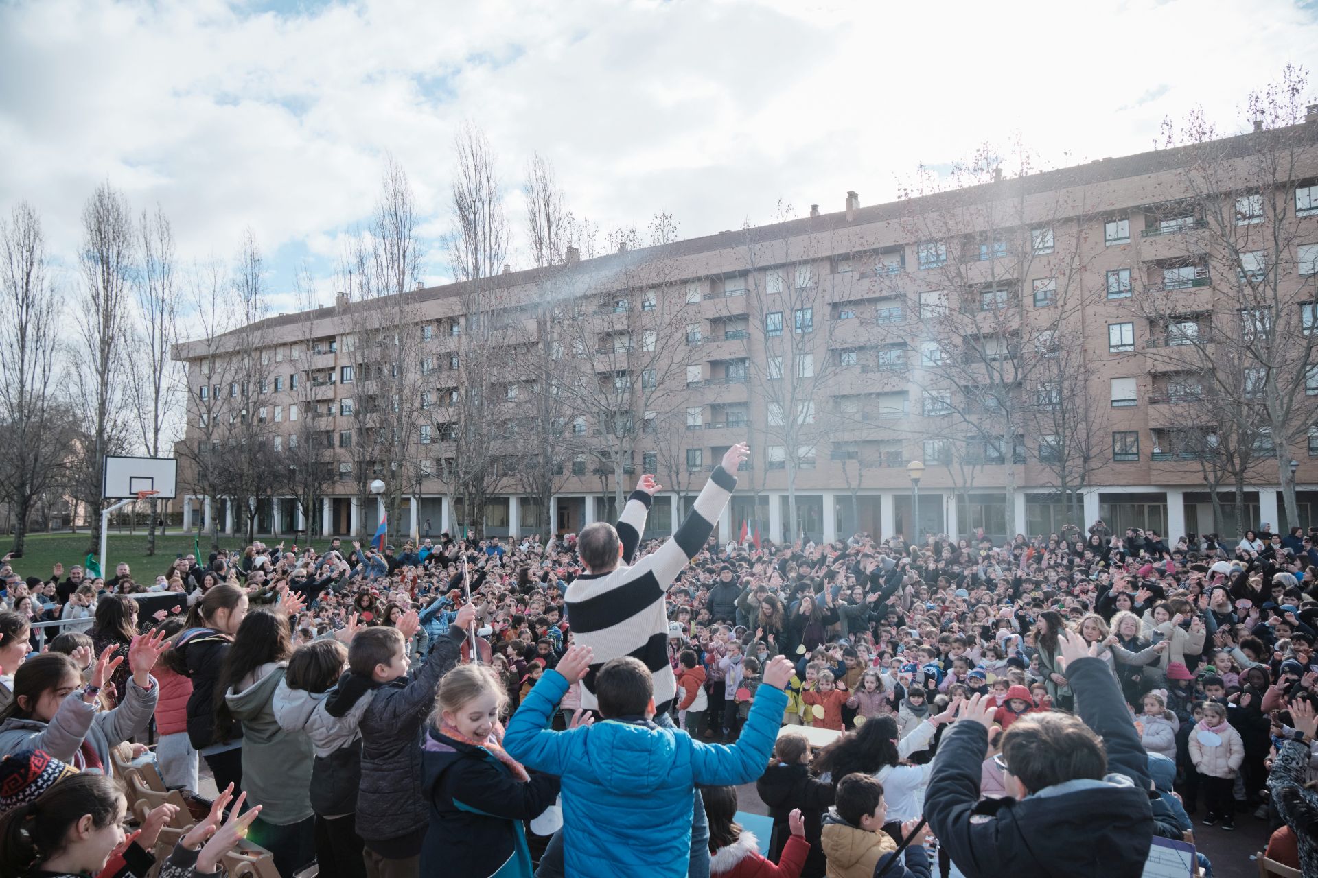 Cinco colegios logroñeses celebran el Día de La Paz en el Parque San Miguel