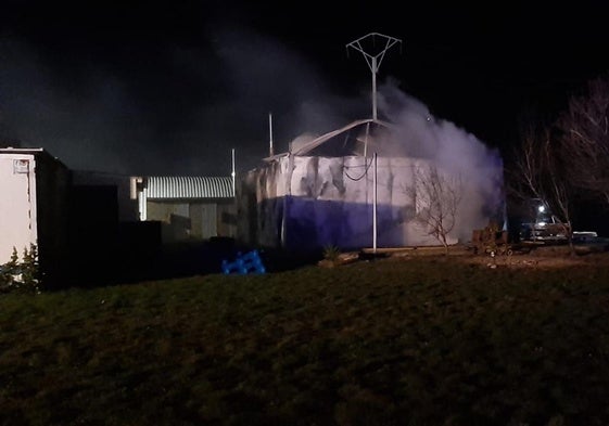 Incendio en una nave agrícola en Calahorra