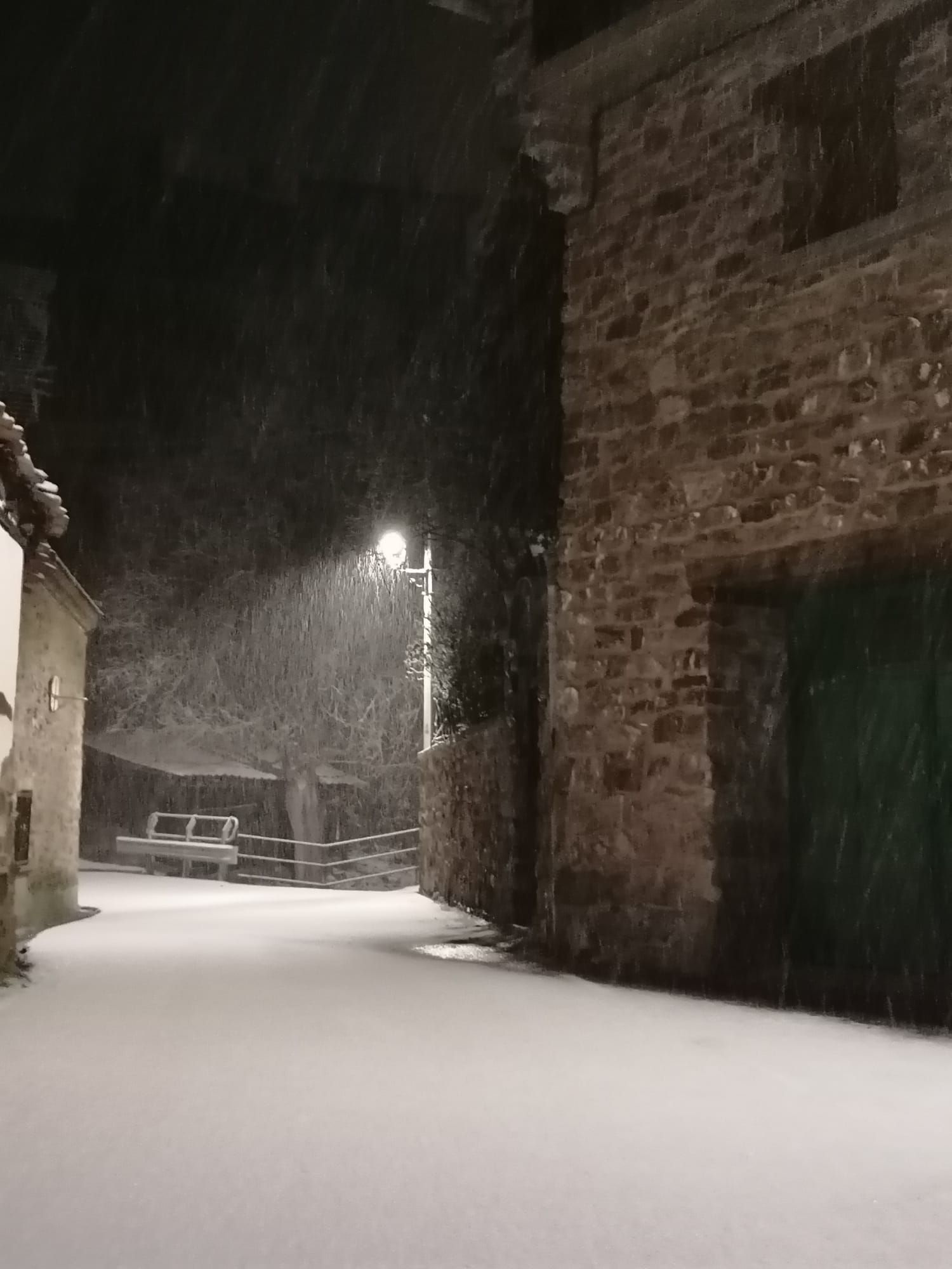 En Ajamil ha caído buena capa de nieve