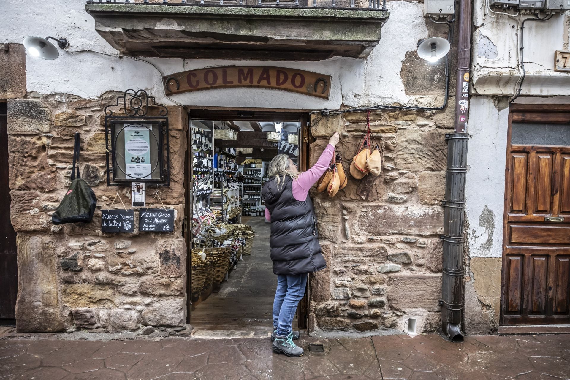 Un paseo por Ezcaray en un invierno con poca nieve