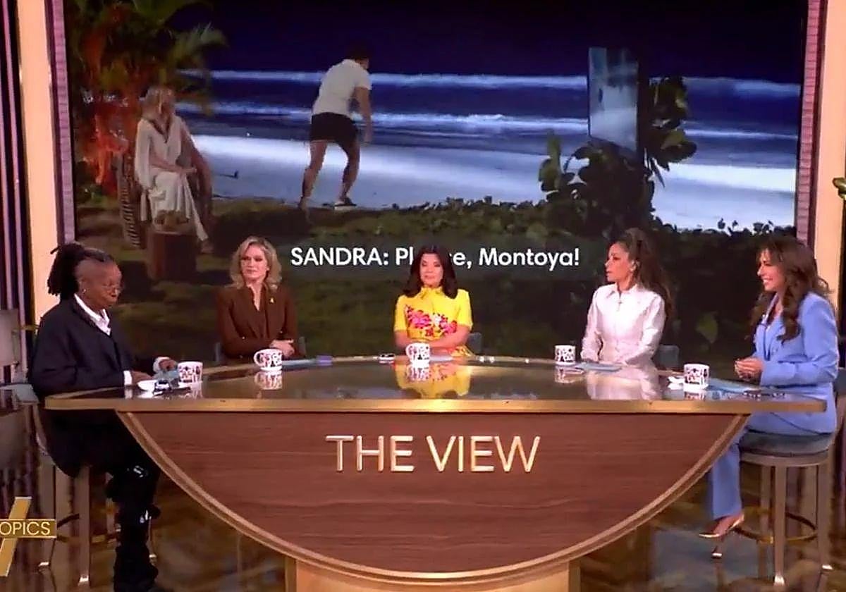Momento en el que el programa de Woldberg comenta el viral de Montoya.