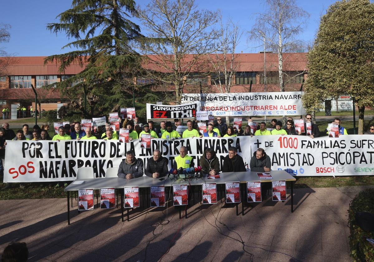 Concentración de trabajadores de Nano Automotive el 23 de enero.