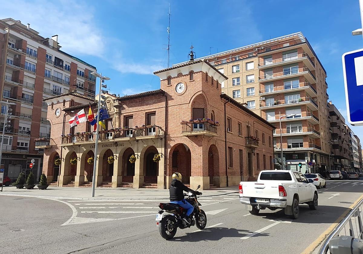 Exterior del edificio del Consistorio calagurritano.