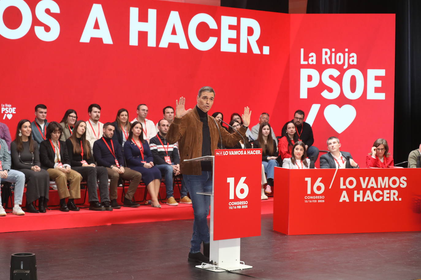 La intervención de Pedro Sánchez en el Congreso Regional del PSOE riojano, en imágenes