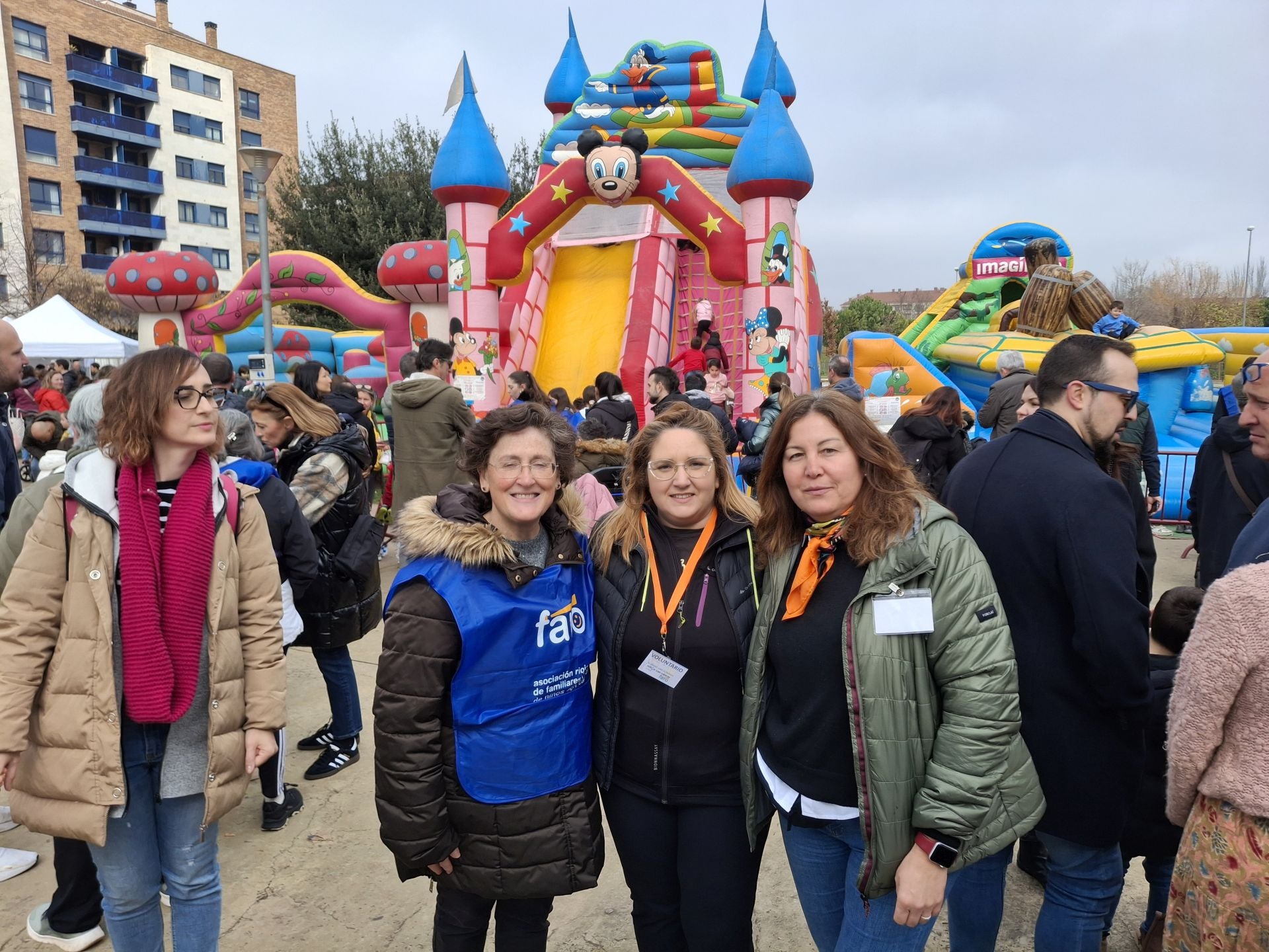 Comida benéfica, música, hinchables y talleres por el Día Internacional del Cáncer Infantil