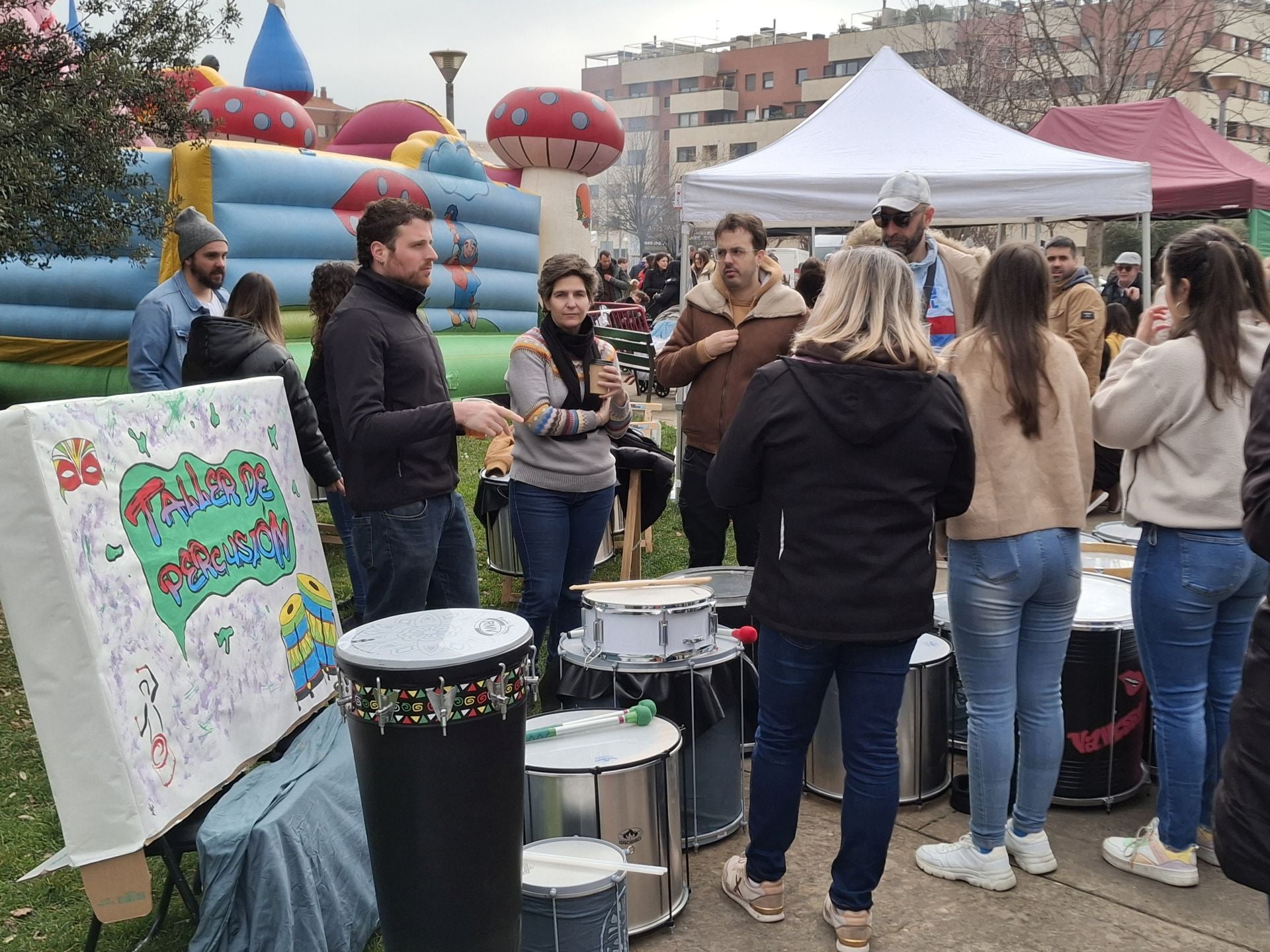 Comida benéfica, música, hinchables y talleres por el Día Internacional del Cáncer Infantil