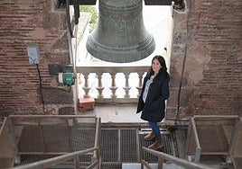 Souto posa en el campanario del monasterio de Santa María la Real de Nájera, unos metros más arriba de la sede de la institución que dirige.