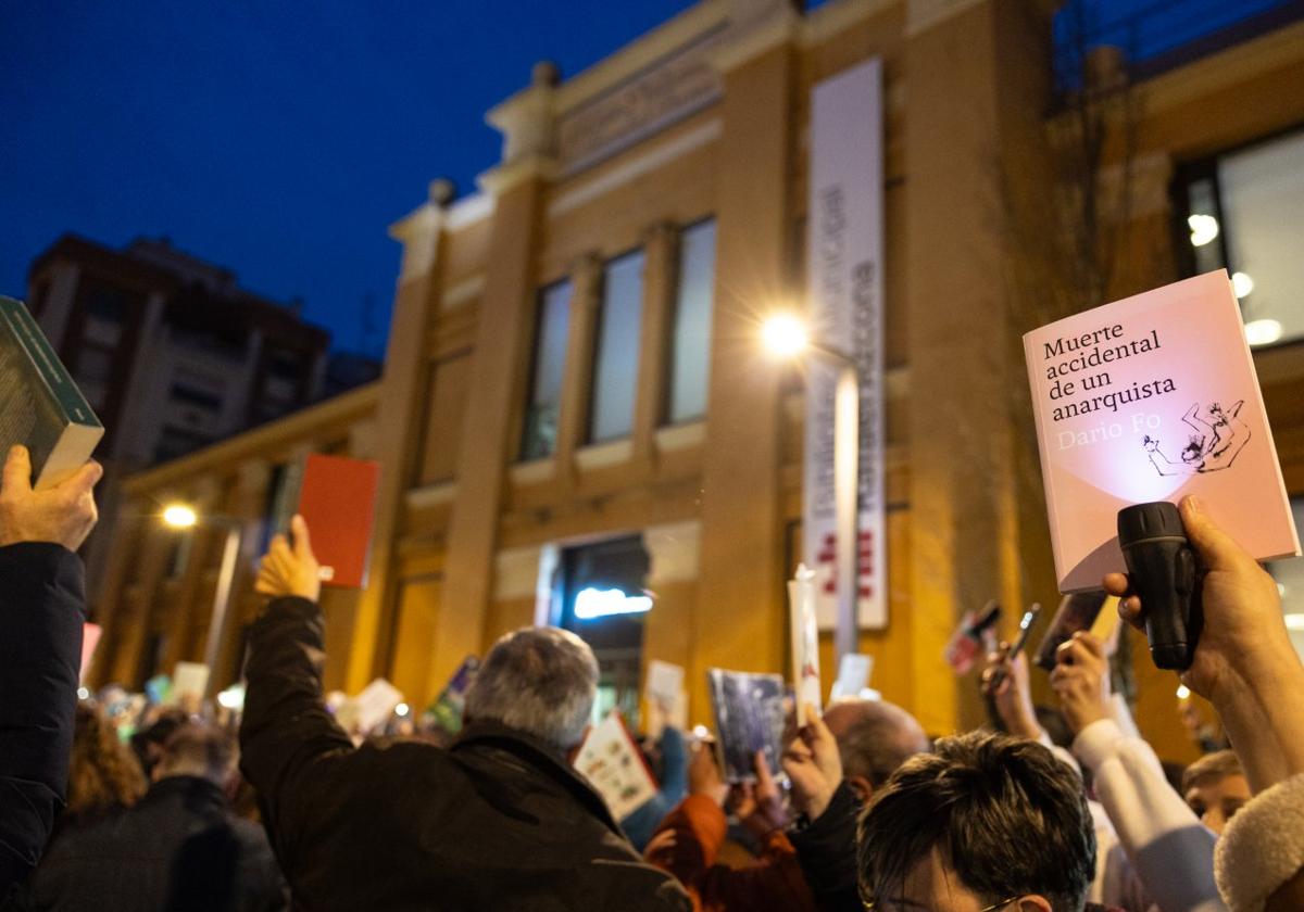 Vecinos de Logroño defienden 'la Azcona' frente a «los recortes»