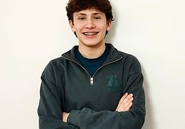 El campeón, Héctor Serrat Ibarz, sonríe feliz