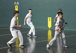 El Adarraga acoge a las promesas de la pelota