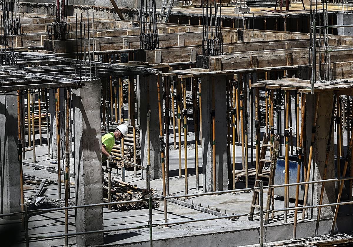 Uno de cada cuatro trabajadores del sector de la construcción tienen más de 55 años.