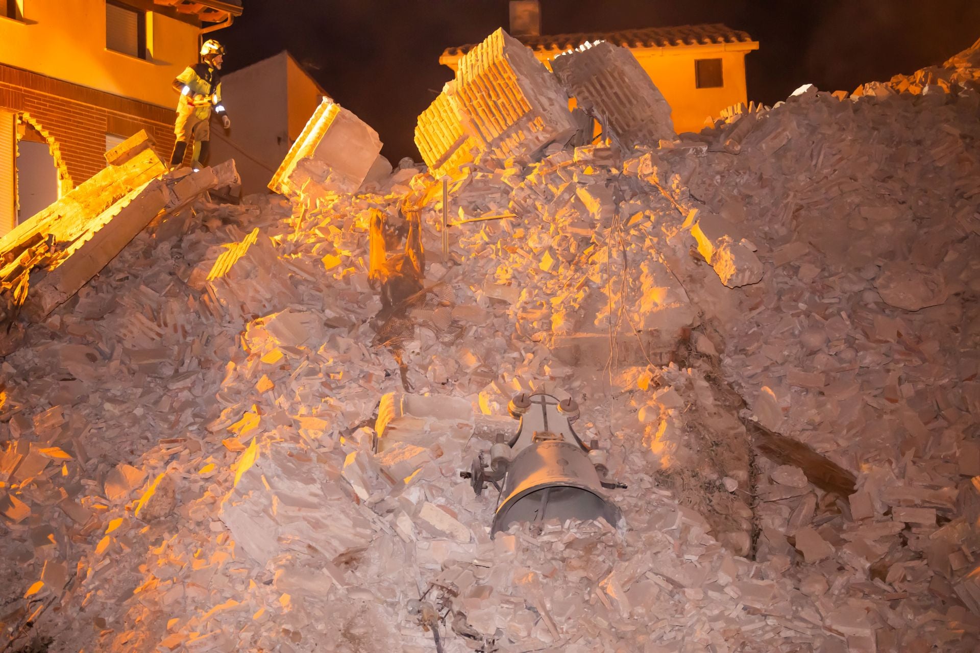 Viguera lamenta la caída de la torre de su iglesia