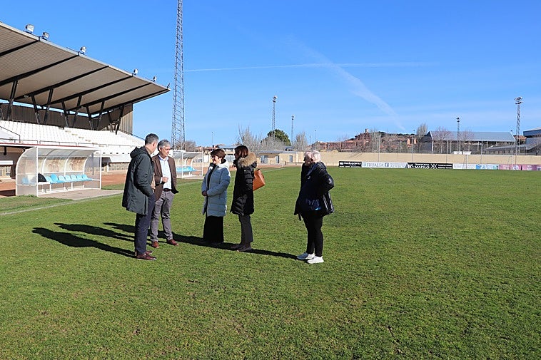 Visita de las autoridades este miércoles a La Molineta.
