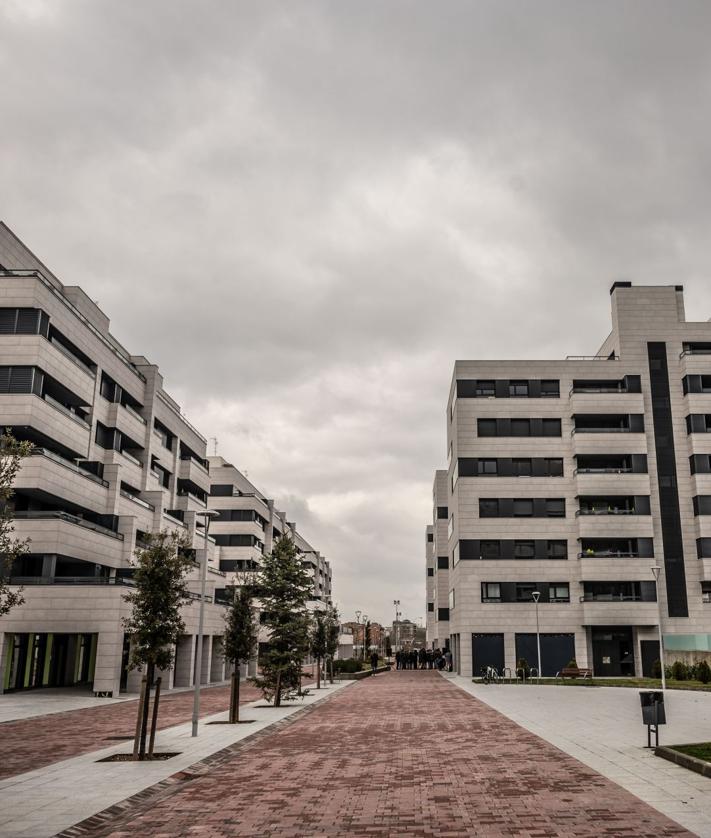 Imagen secundaria 2 - La ciudad de Logroño salda su «deuda pendiente» con Carlos Fernández Casado