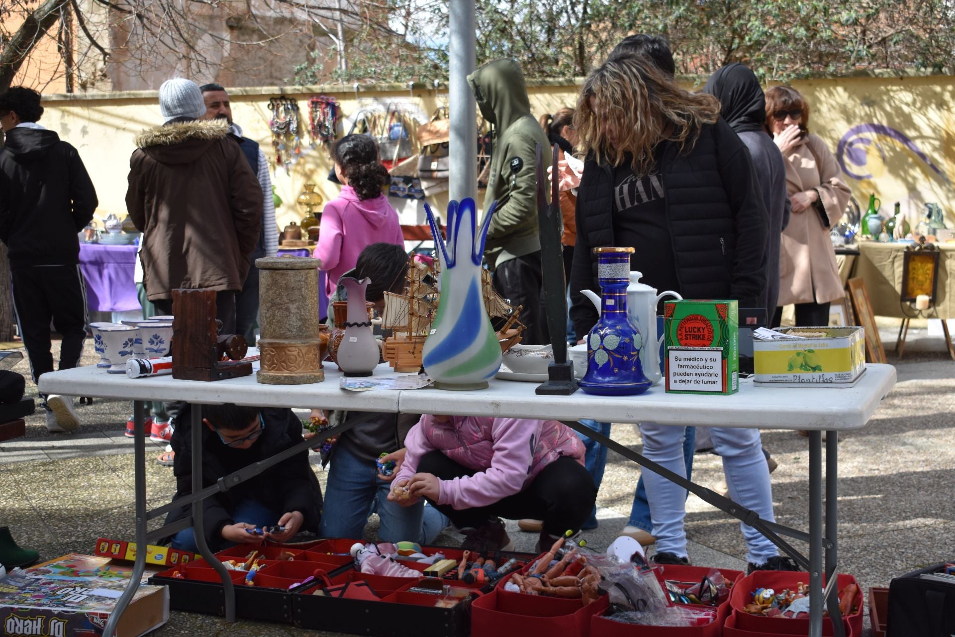 Imágenes del mercadillo &#039;El rincón del coleccionista&#039;
