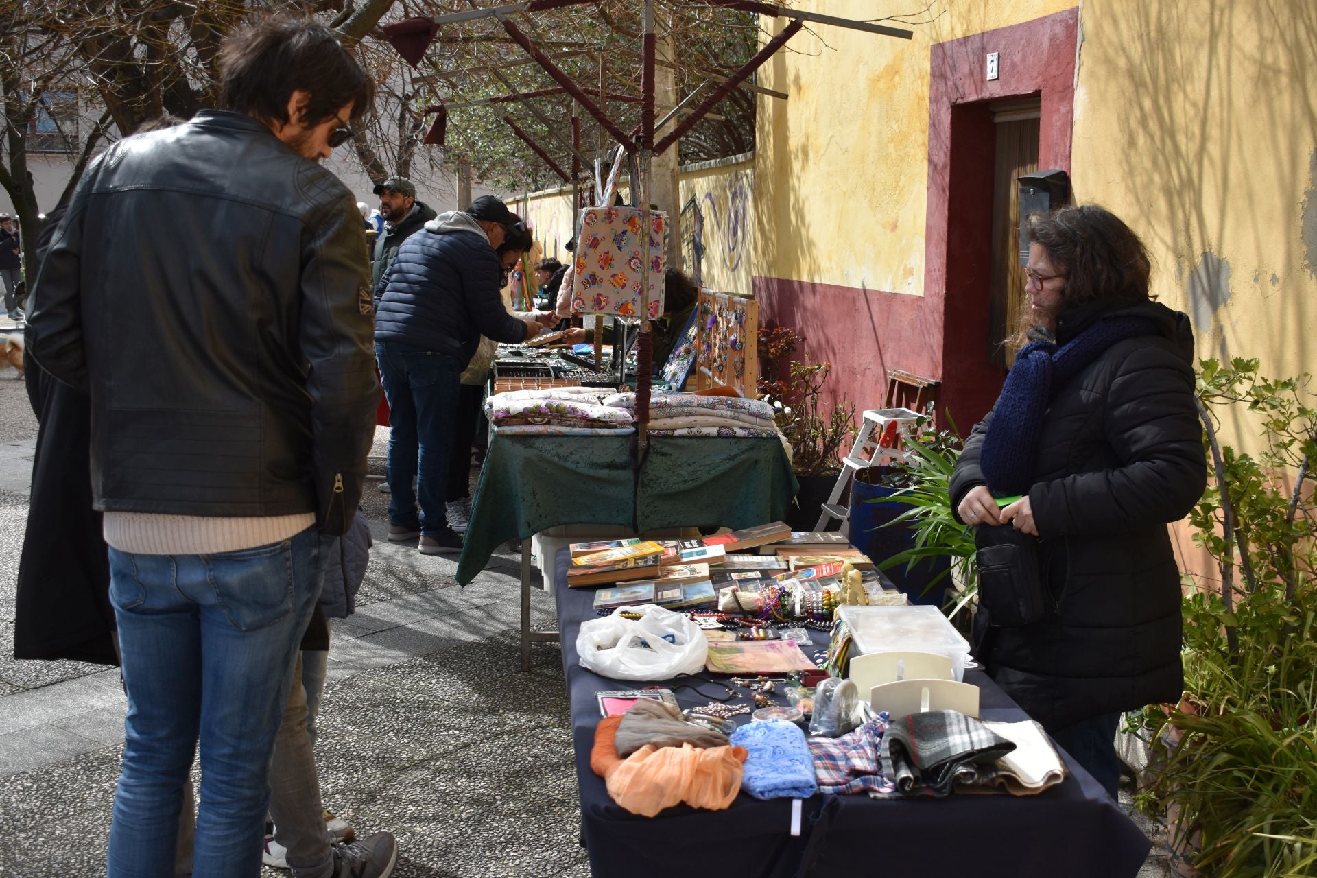Imágenes del mercadillo &#039;El rincón del coleccionista&#039;