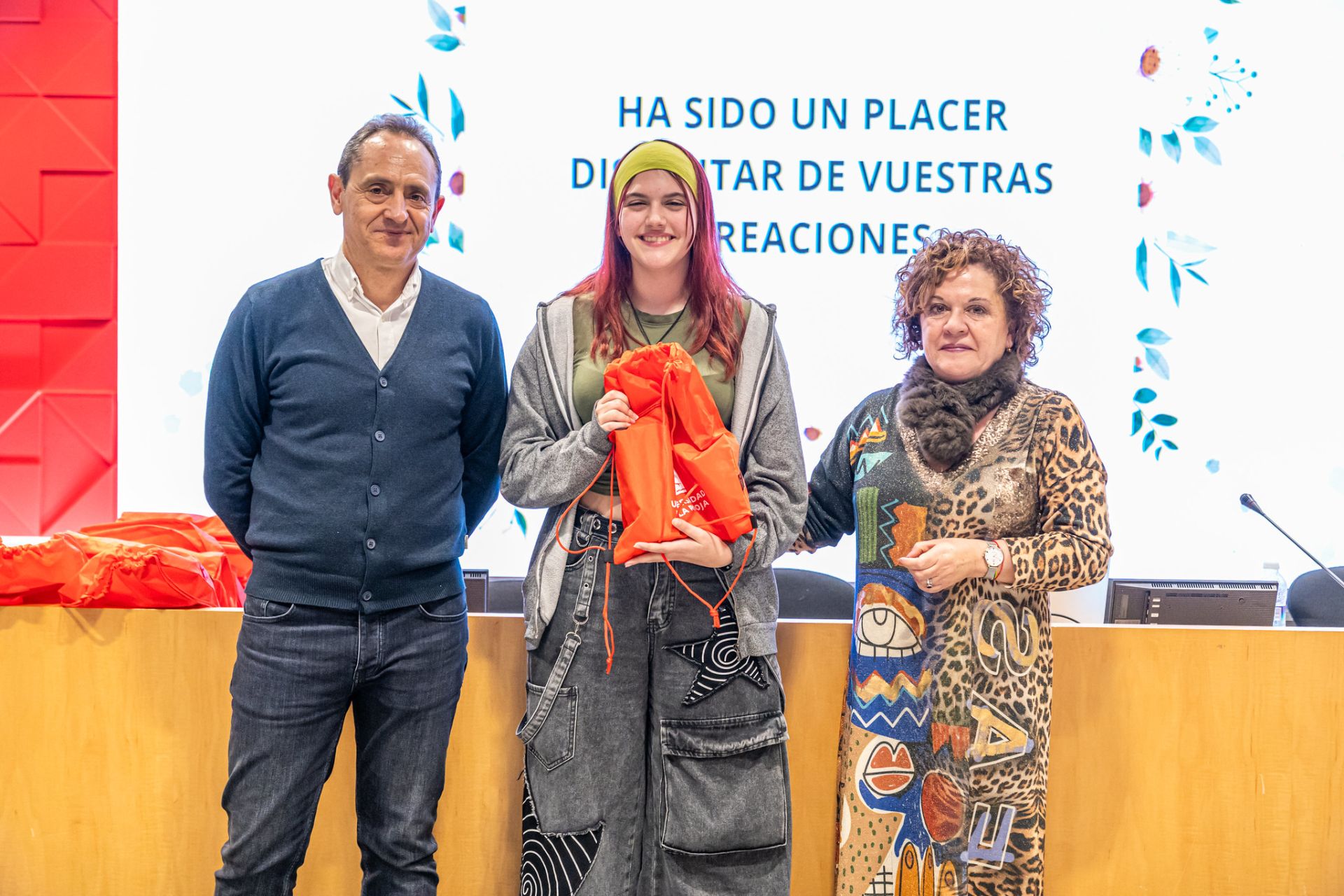 La UR entrega los premios de la Olimpiada de Filosofía