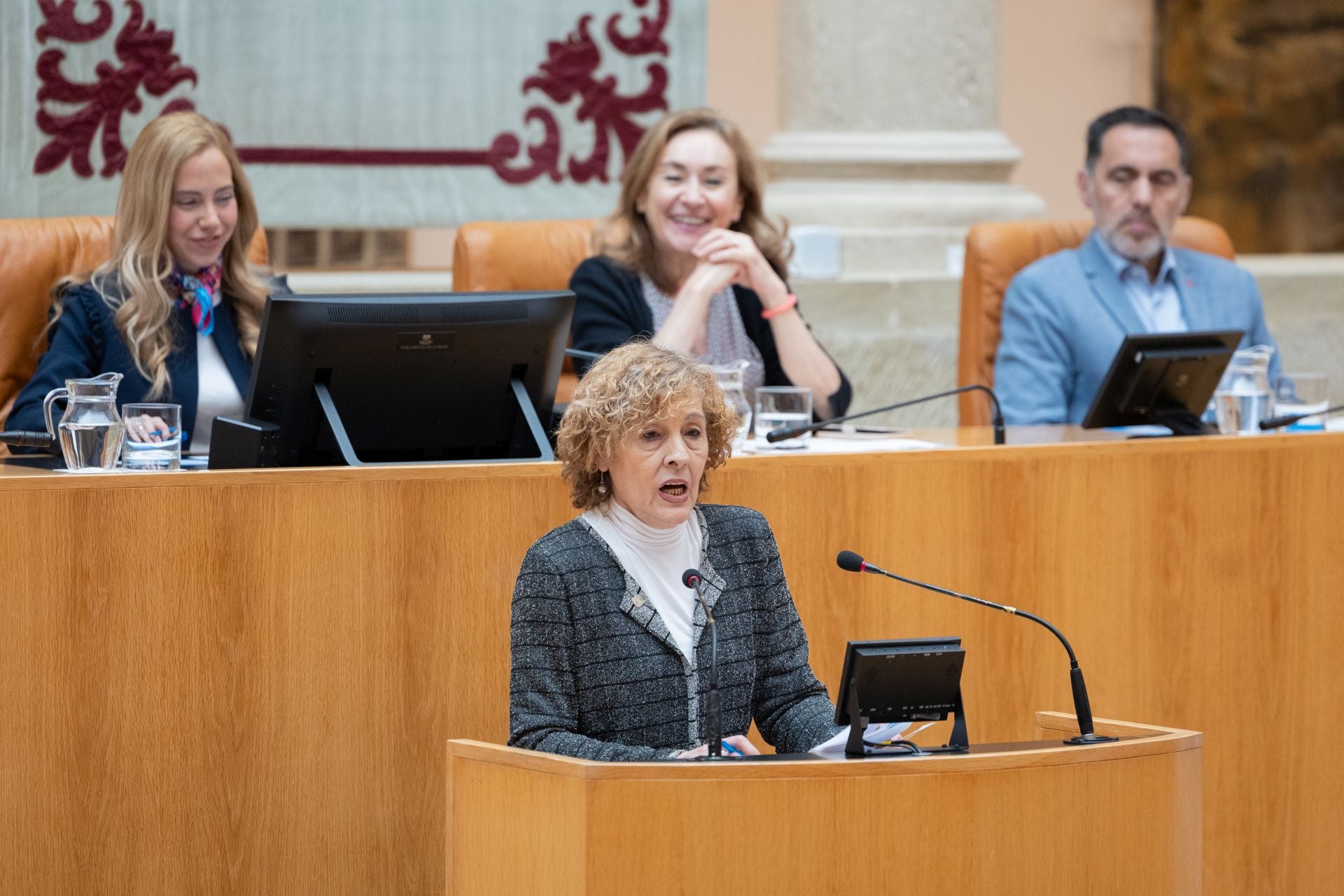 Alumnos riojanos se convierten en diputados por un día