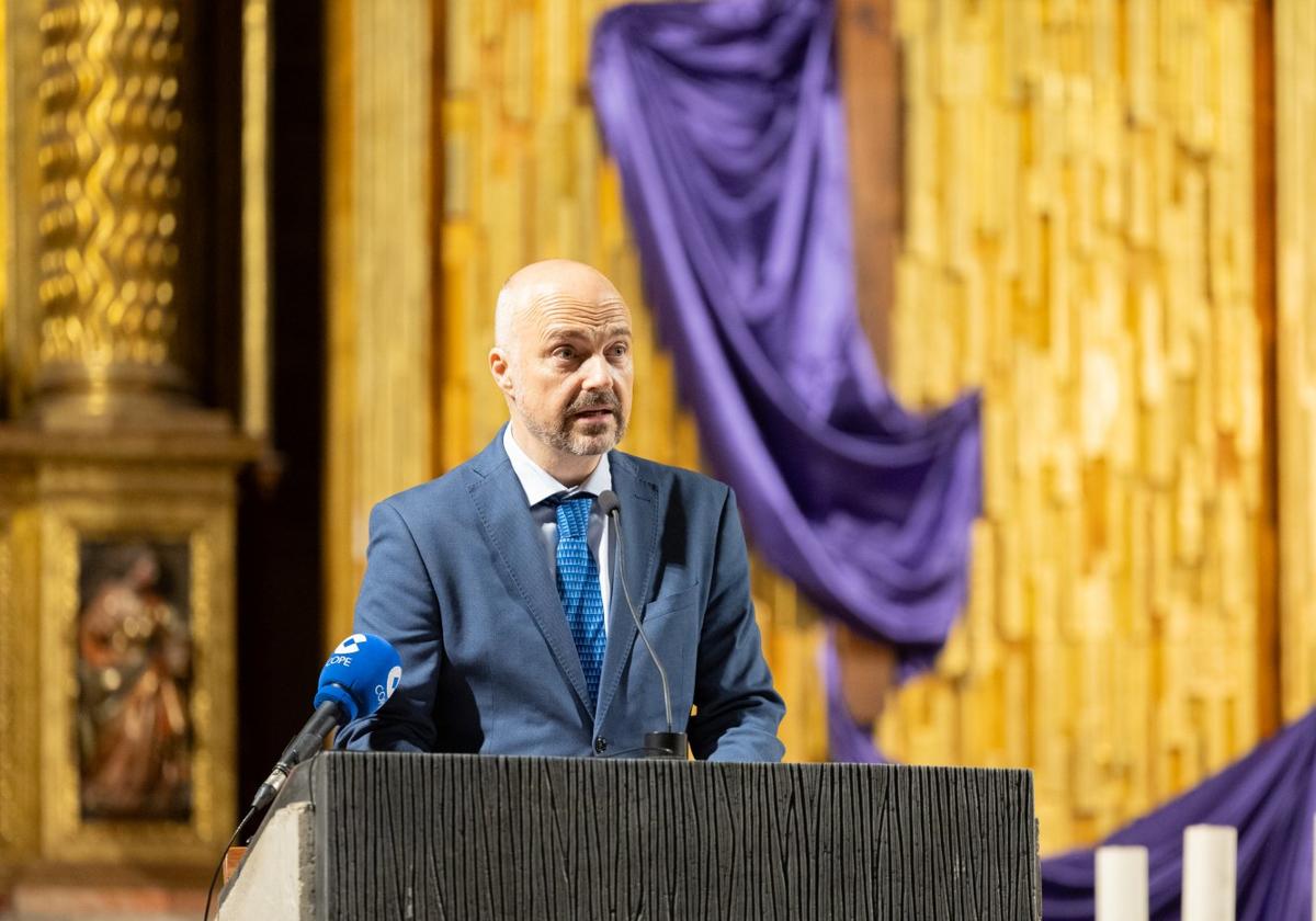 El locutor Javi Nieves protagonizó el pregón de Pascua.
