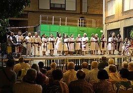 Imagen de archivo de una actuación de Amigos de la Jota de Alfaro.