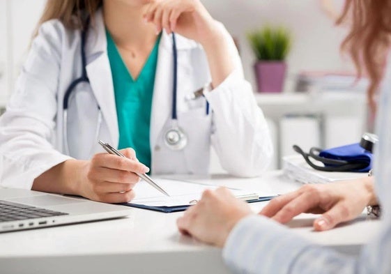 Los incentivos vascos para fichar médicos «son la reacción» al plan riojano, dice el Gobierno