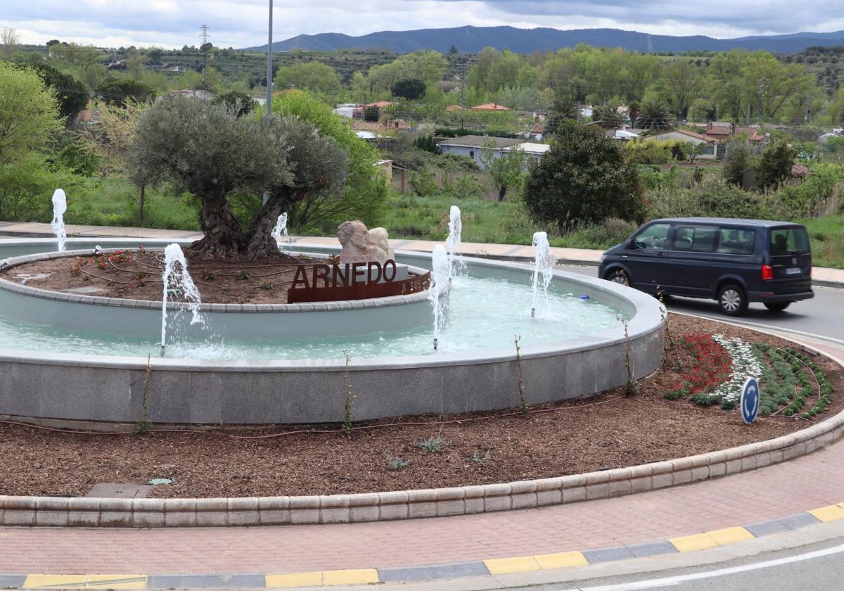 La rotonda del centro de salud de Arnedo reconoce la contribución de los mayores a hacer ciudad