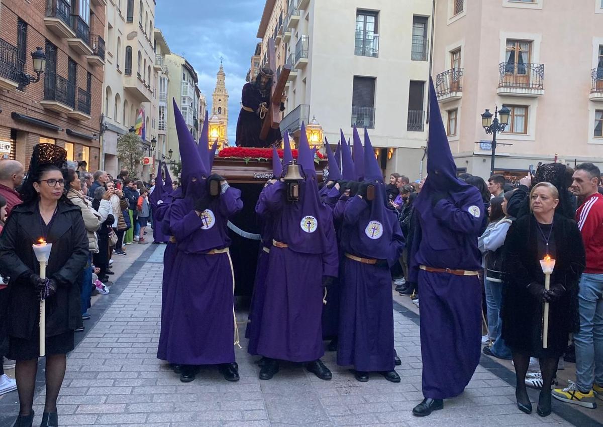 Imagen secundaria 1 - Jueves Santo en Logroño: de una procesión a otra