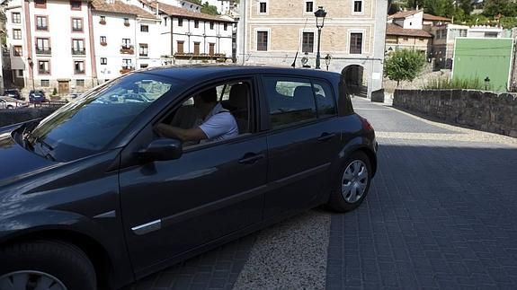 Vehículo de la Policía Judicial en Soto en Cameros, en agosto de 2014.