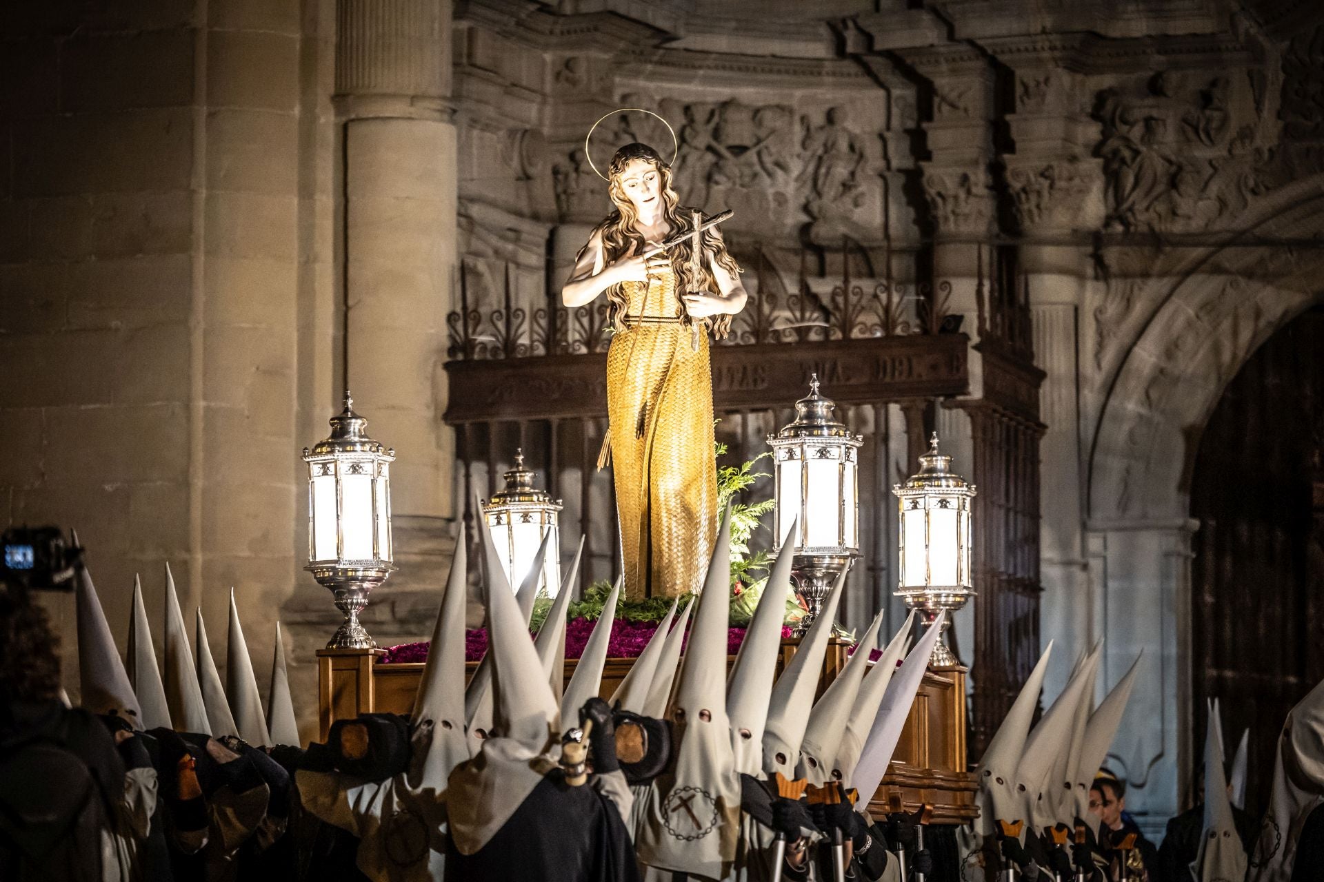 Imágenes del Silencio y dolor de María Magdalena