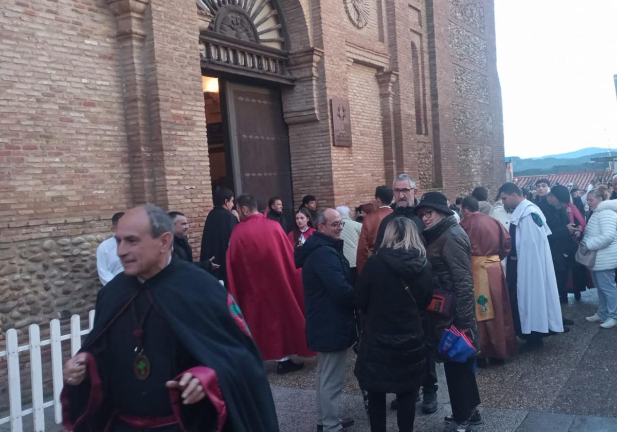 La lluvia obliga a retrasar la procesión del Viernes Santo en Calahorra