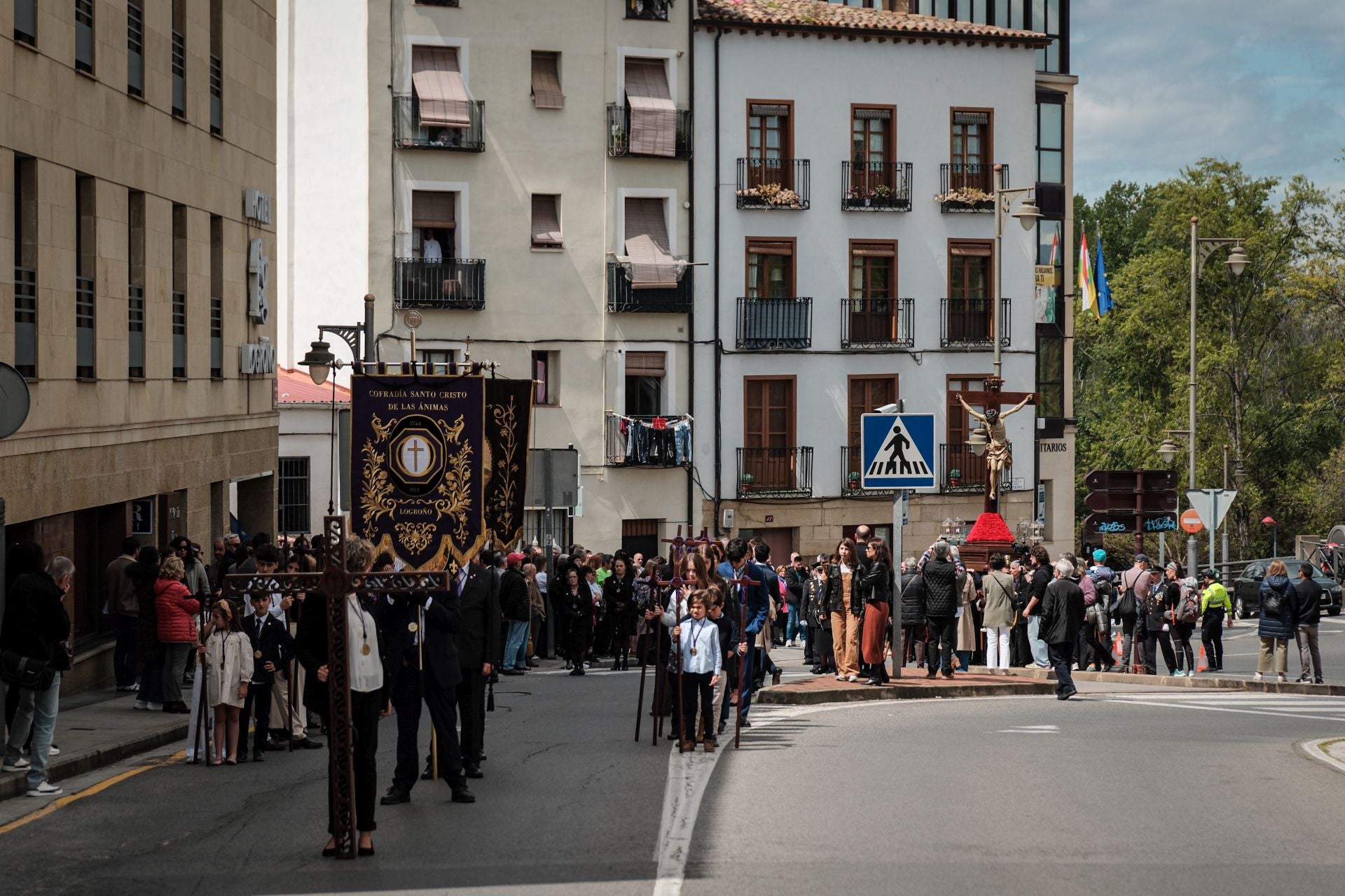 El traslado del Cristo de las Ánimas, en imágenes