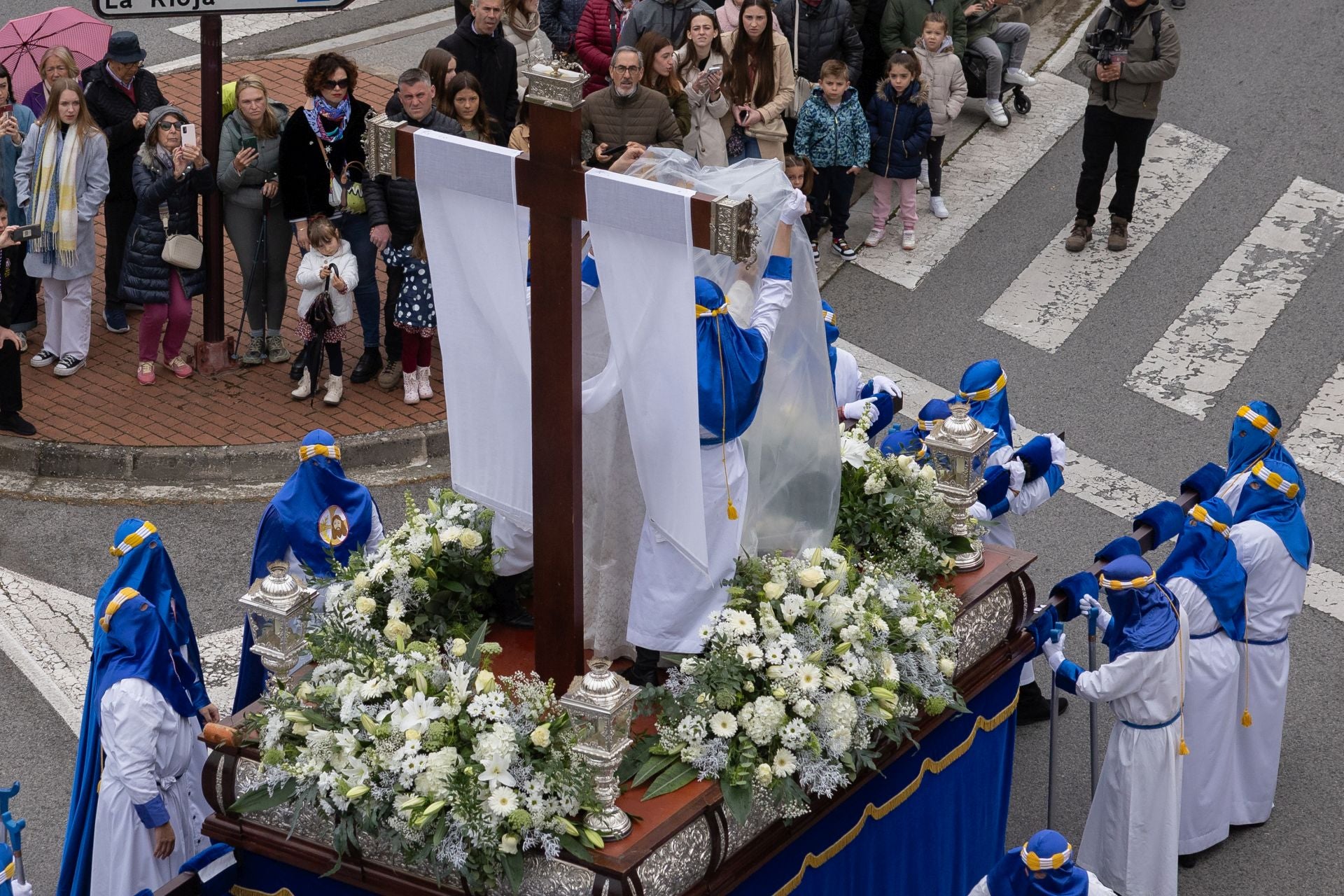 Las imágenes de la procesión de Cristo Resucitado, en Logroño