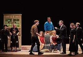 Escena de 'Seis personajes en busca de autor' en la versión que dirige Antonio Álamo.