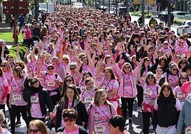 11.000 mujeres se han dado cita en la Carrera de la Mujer.