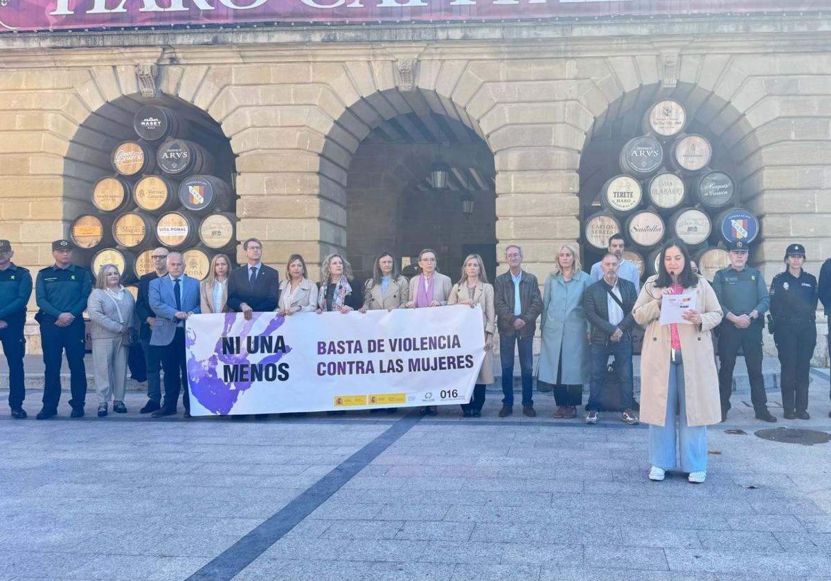 La Plaza de la Paz de Haro se pronuncia contra la violencia de género