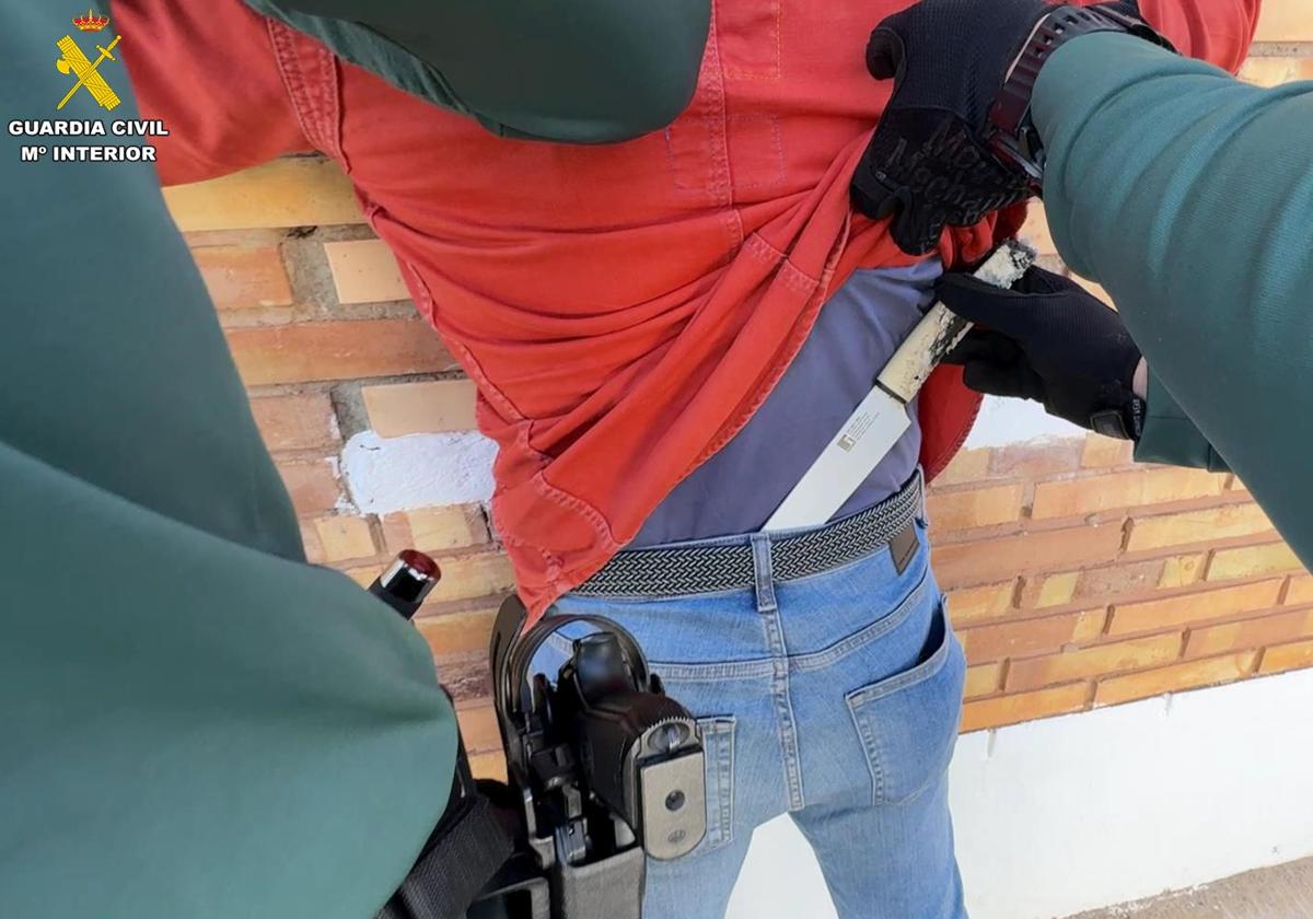 Prisión para un delincuente detenido dos veces en apenas cuatro horas en Entrena