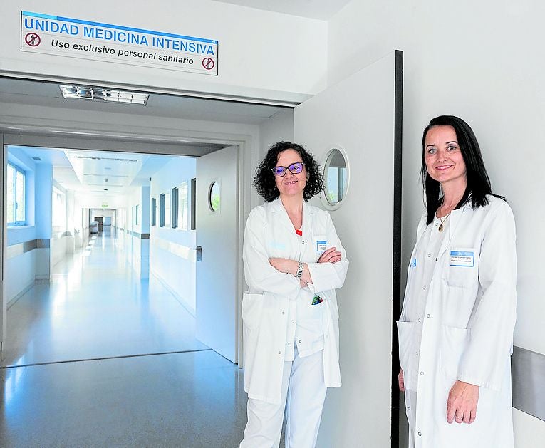 Amaya Burgos y Lourdes Capellán, en la UMI.