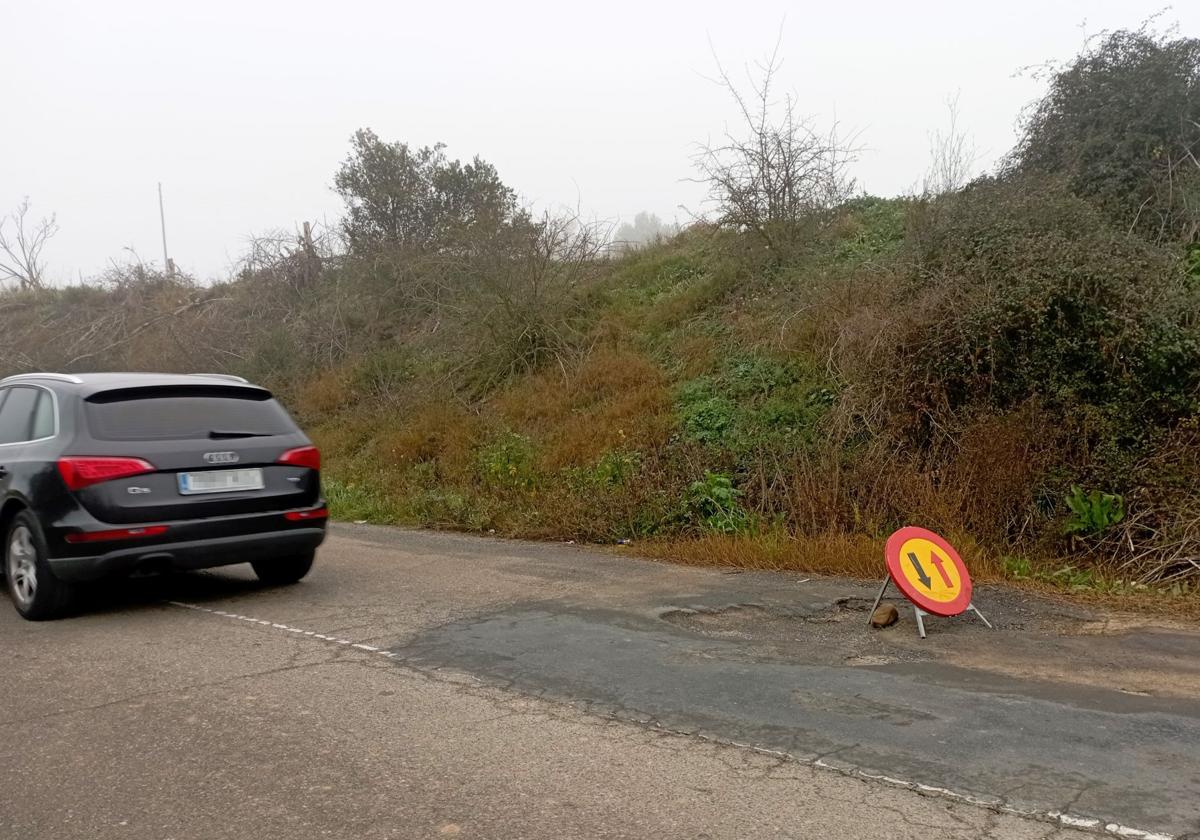 Herida una mujer al salirse de la vía con su furgoneta en Arnedo
