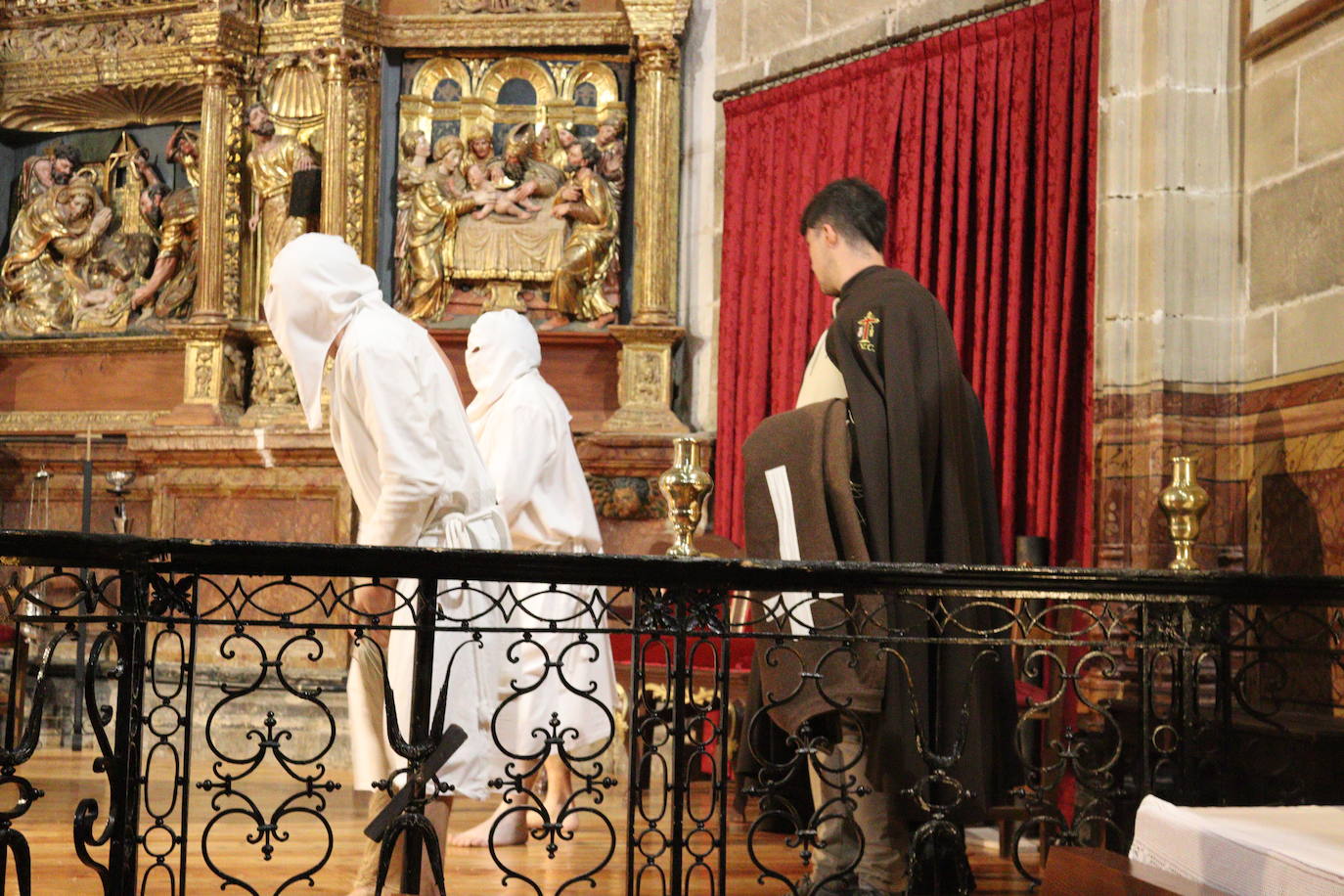 Las imágenes de la celebración de la Exaltación de la Santa Cruz